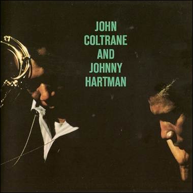 A person with a microphone

Description automatically generated