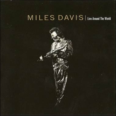 A person playing a flute

Description automatically generated