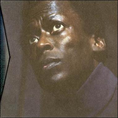 A close-up of a person

Description automatically generated