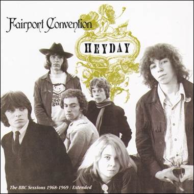 A group of people posing for a photo

Description automatically generated