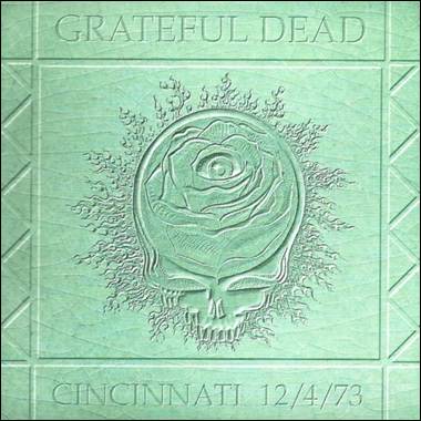 A close-up of a cover

Description automatically generated