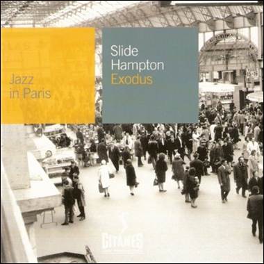 A group of people walking in a large room
Description automatically generated