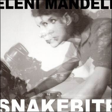 A person holding a machine
Description automatically generated