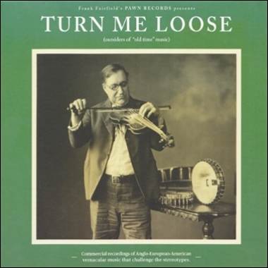 A person playing a violin

Description automatically generated