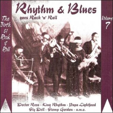 A group of musicians playing instruments

Description automatically generated