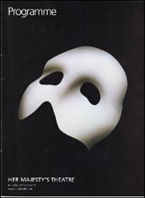 A white mask on a black background

Description automatically generated